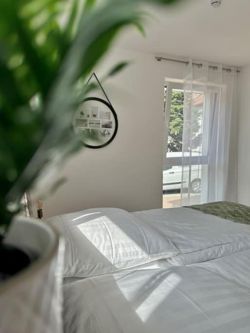 Amao-pearl I Comfort I 94qm I Kingsize-bett I Exklusiv Mit Balkon & Tiefgarage I Aufzug Apartment *
