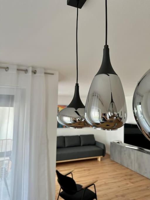Amao-pearl I Comfort I 94qm I Kingsize-bett I Exklusiv Mit Balkon & Tiefgarage I Aufzug